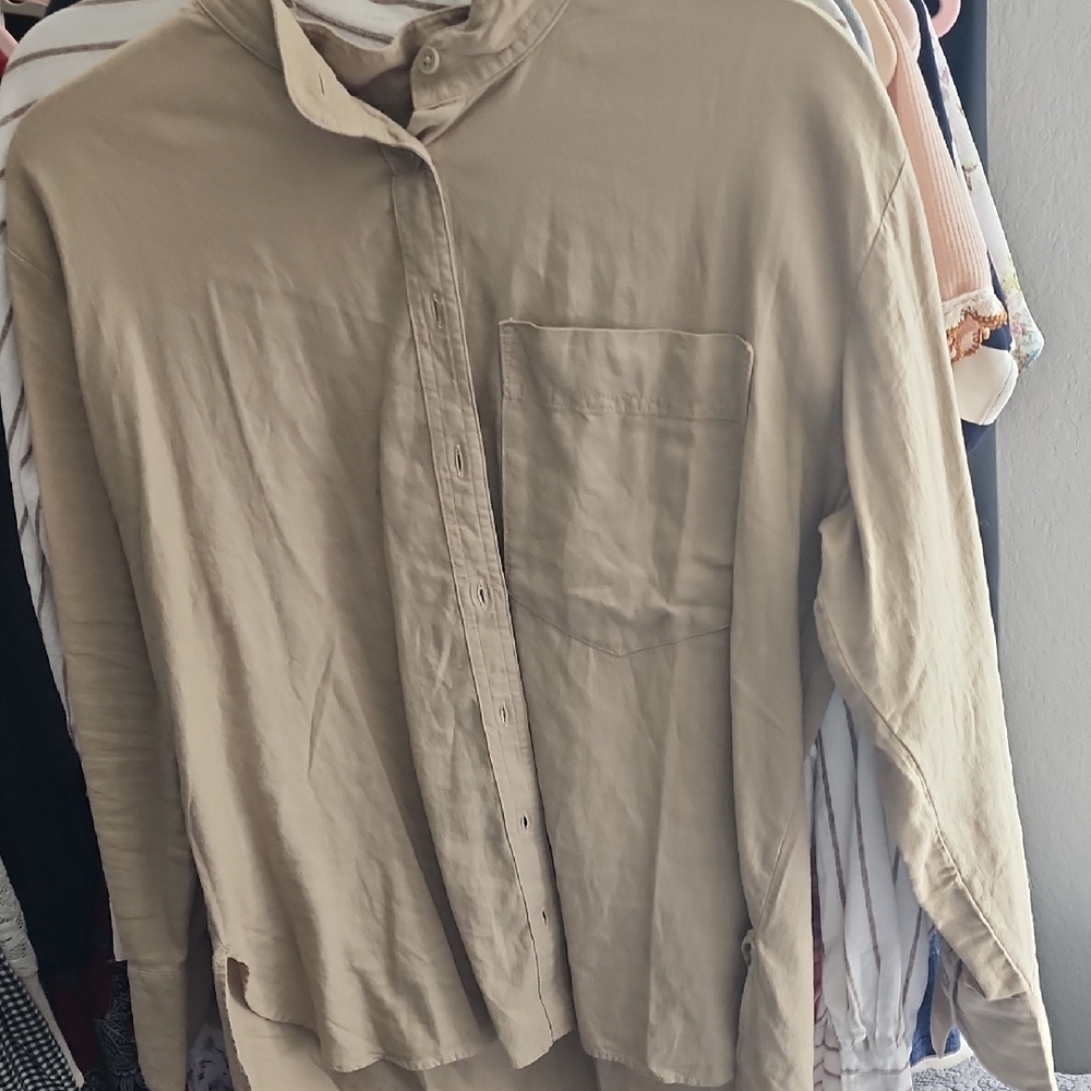 Banana Republic Beige Button-Up Shirt